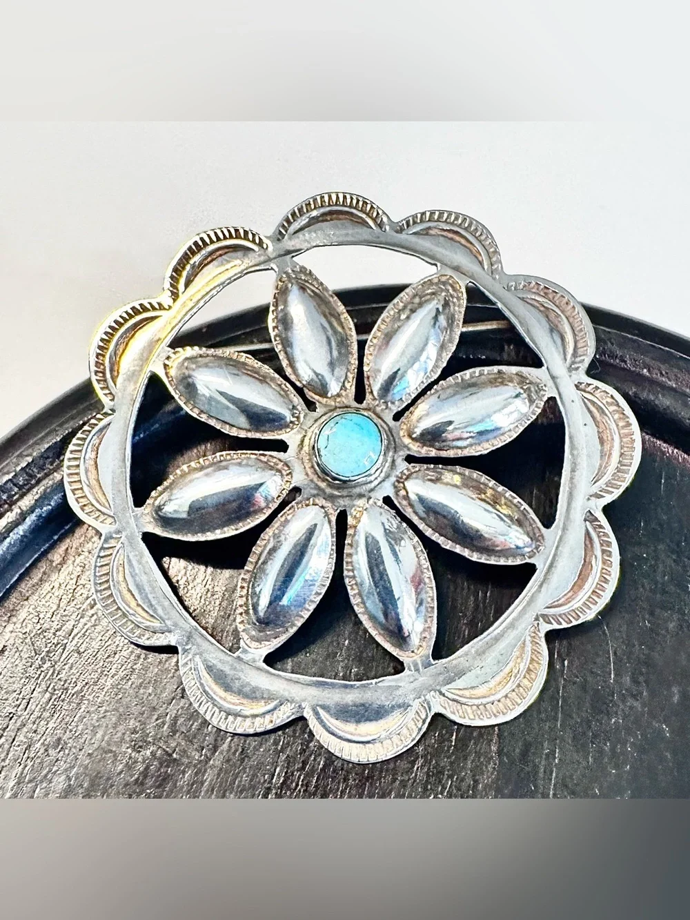 Vintage Navajo Sterling Silver & Turquoise Wagon Wheel Concho Brooch Pin 2